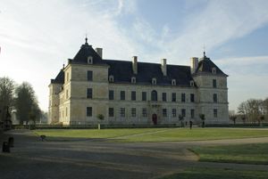 Ancy le Franc castle © Multim�dia & Tourisme