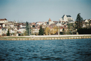 View of St Florentin from the Burgundy canal © Franis Marquet