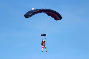 ParisJump parachustists © ParisJump